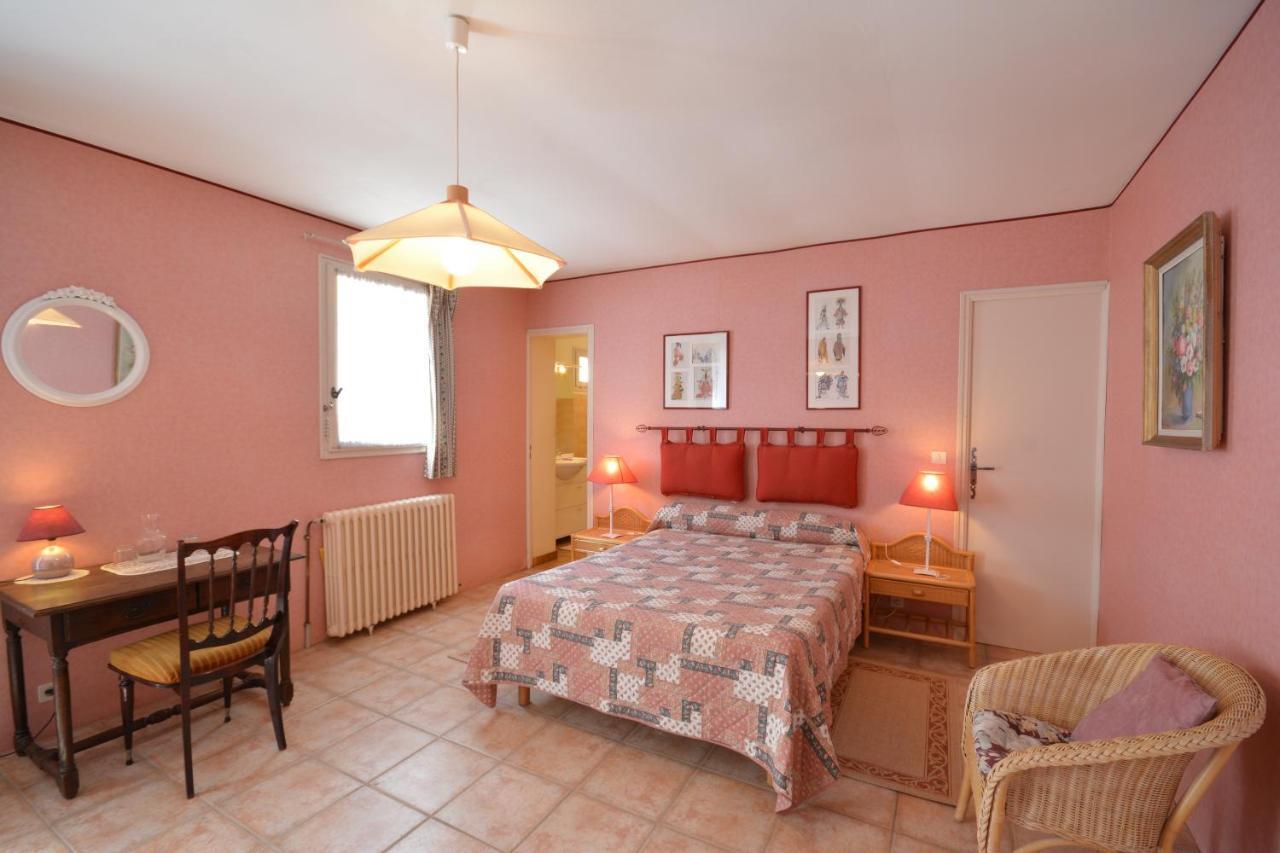 Les Mylanettes Bed and Breakfast Apt Esterno foto